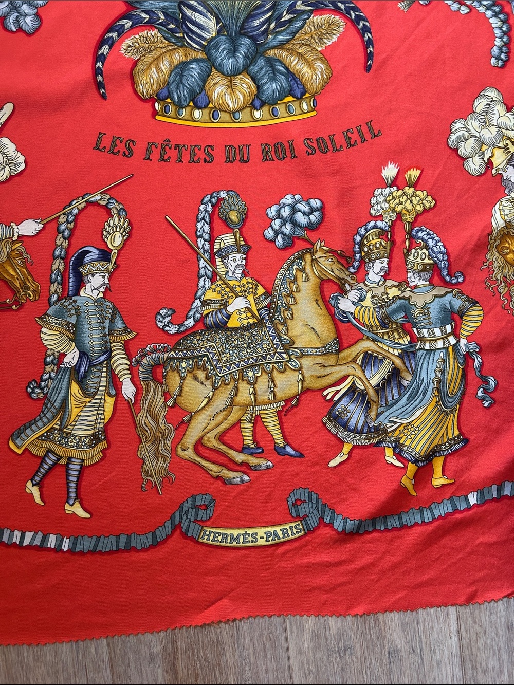 HERMES Silk Les Fetes du Roi Soleil Scarf 35”Red Illustrated Gold Black Accents - Picture 3 of 14